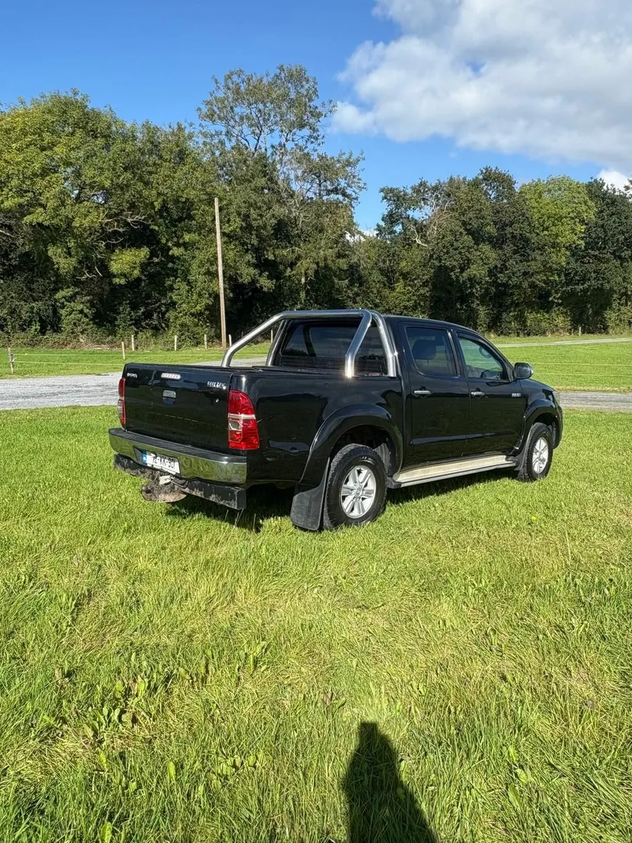 Toyota Hilux 2012 - Image 2
