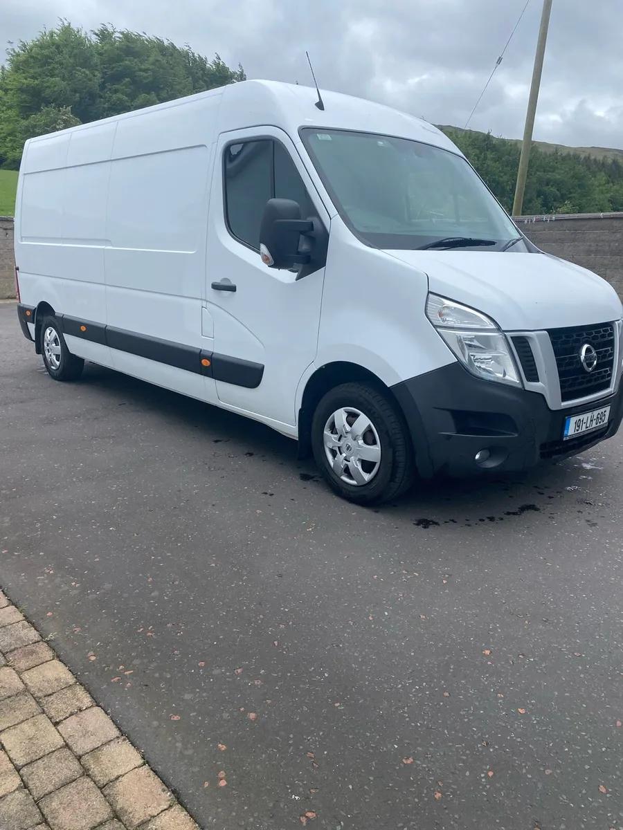 Nissan NV400 - Image 1