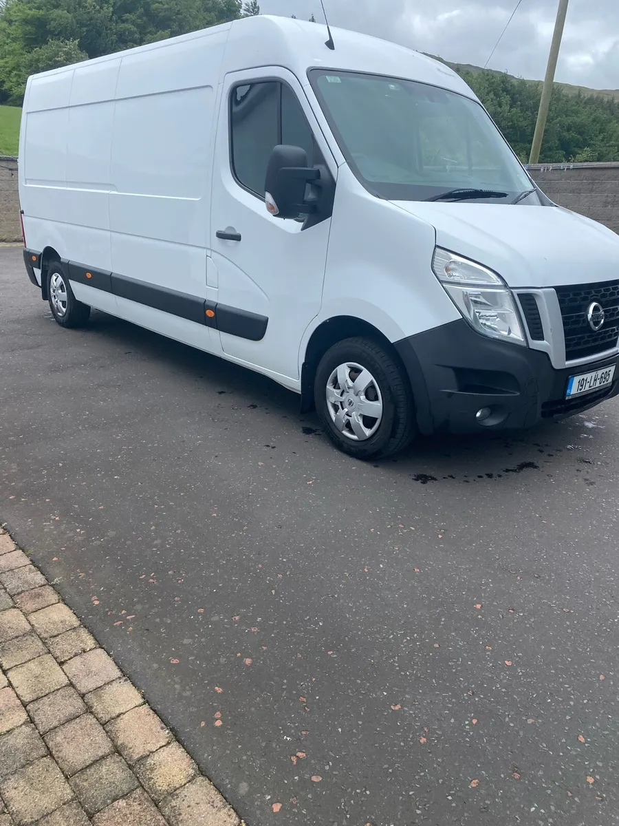 Nissan NV400 - Image 2