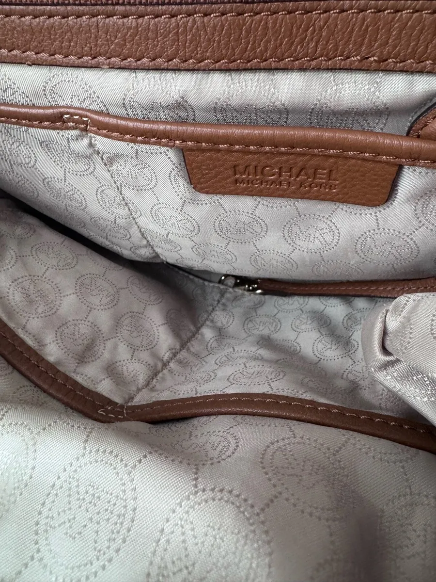 Michael Kors Handbag - Image 3
