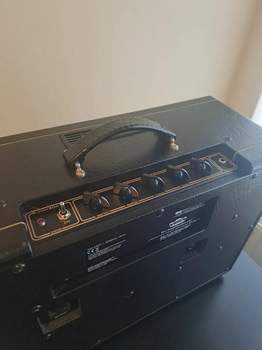 VOX AC10C1 Limited Edition Vintage Black - Image 4