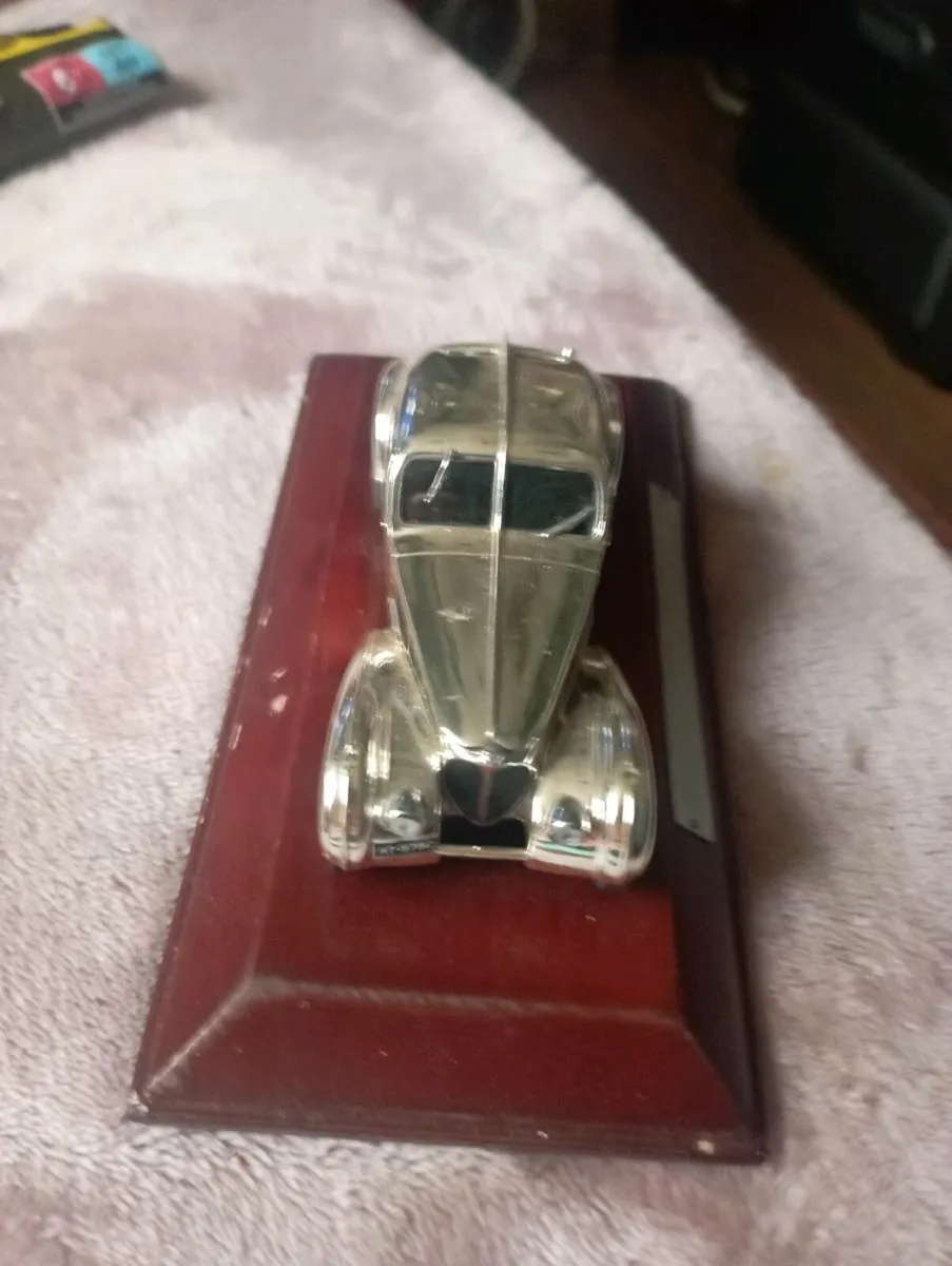 VINTAGE 1938  CHROME BUGATTI 57c COUPLE - Image 3