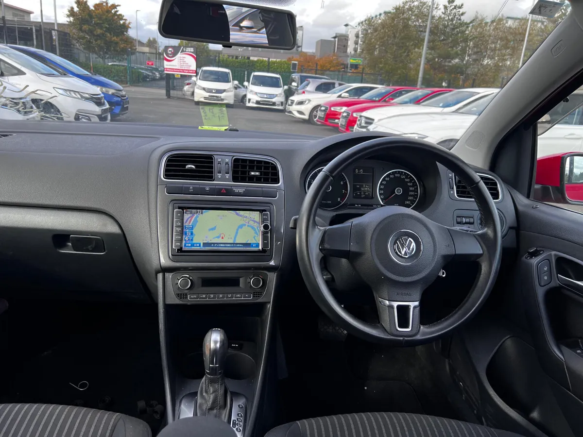 VOLKSWAGEN POLO 2014 - Image 10