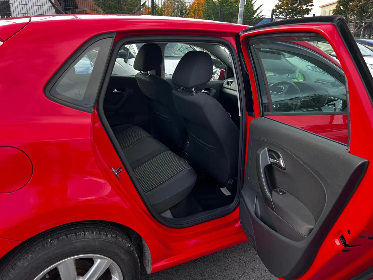 VOLKSWAGEN POLO 2014 - Image 8
