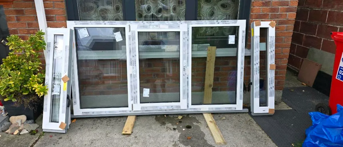 Brand new triple glazed bay window - Image 2