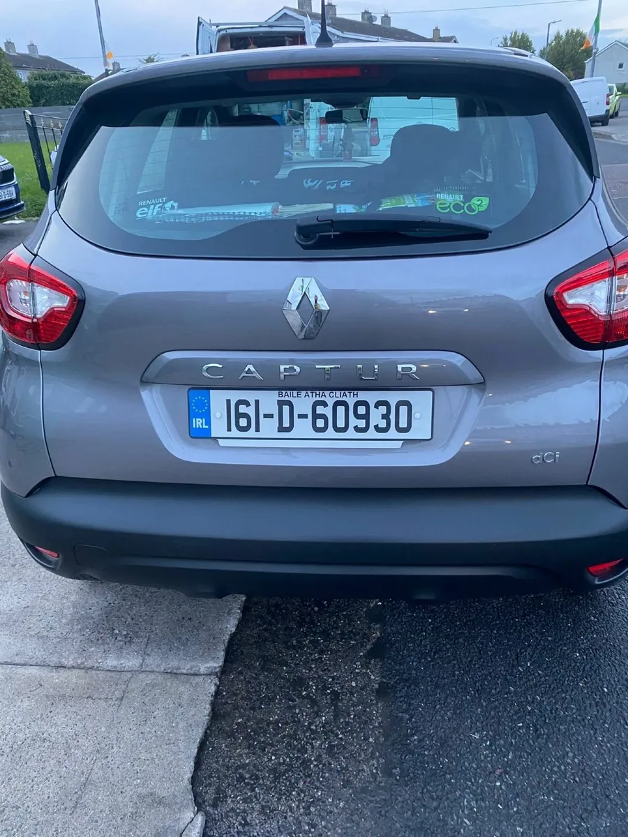 Renault Captur 2016 - Image 2