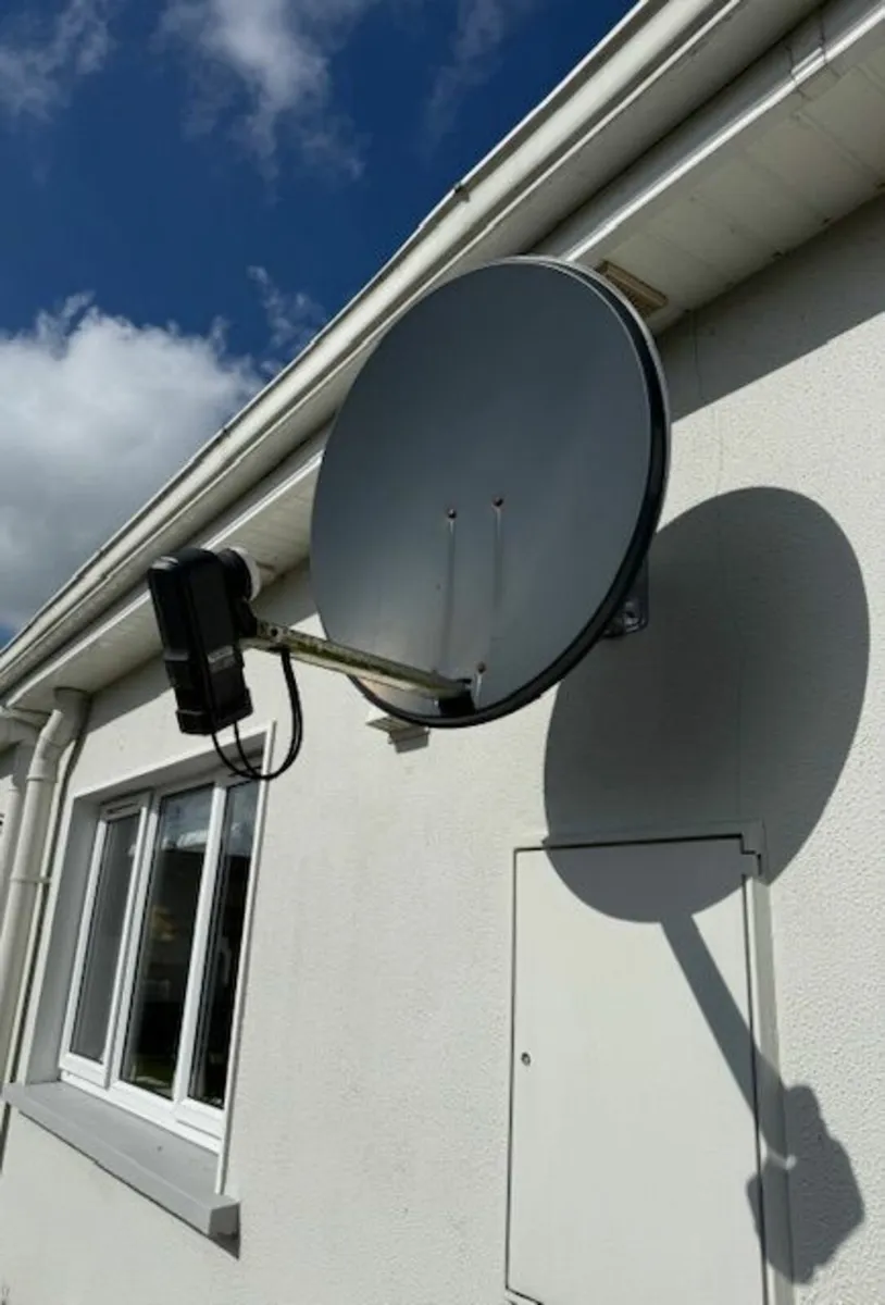 Quality 65cm Satellite Dish - Image 1