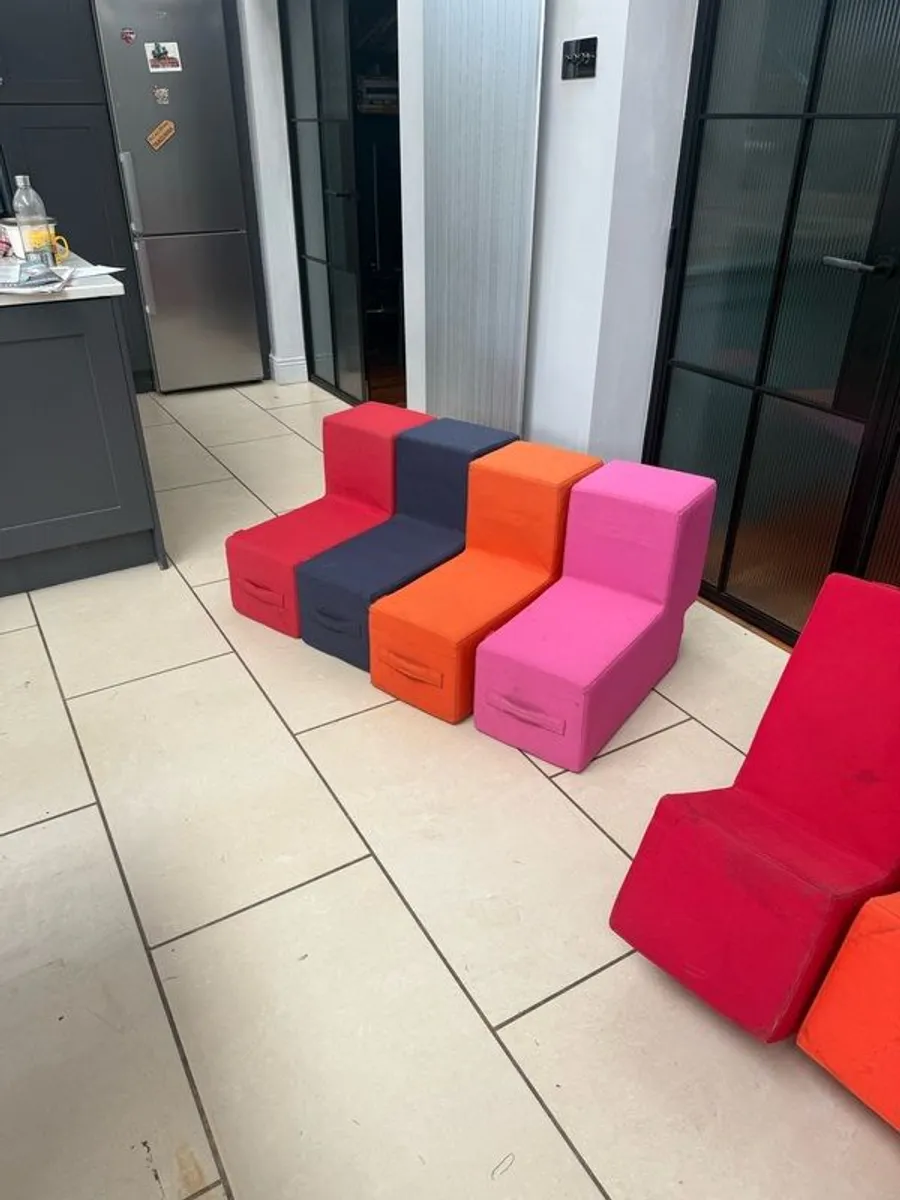 7 German design Lummel chairs - Image 3