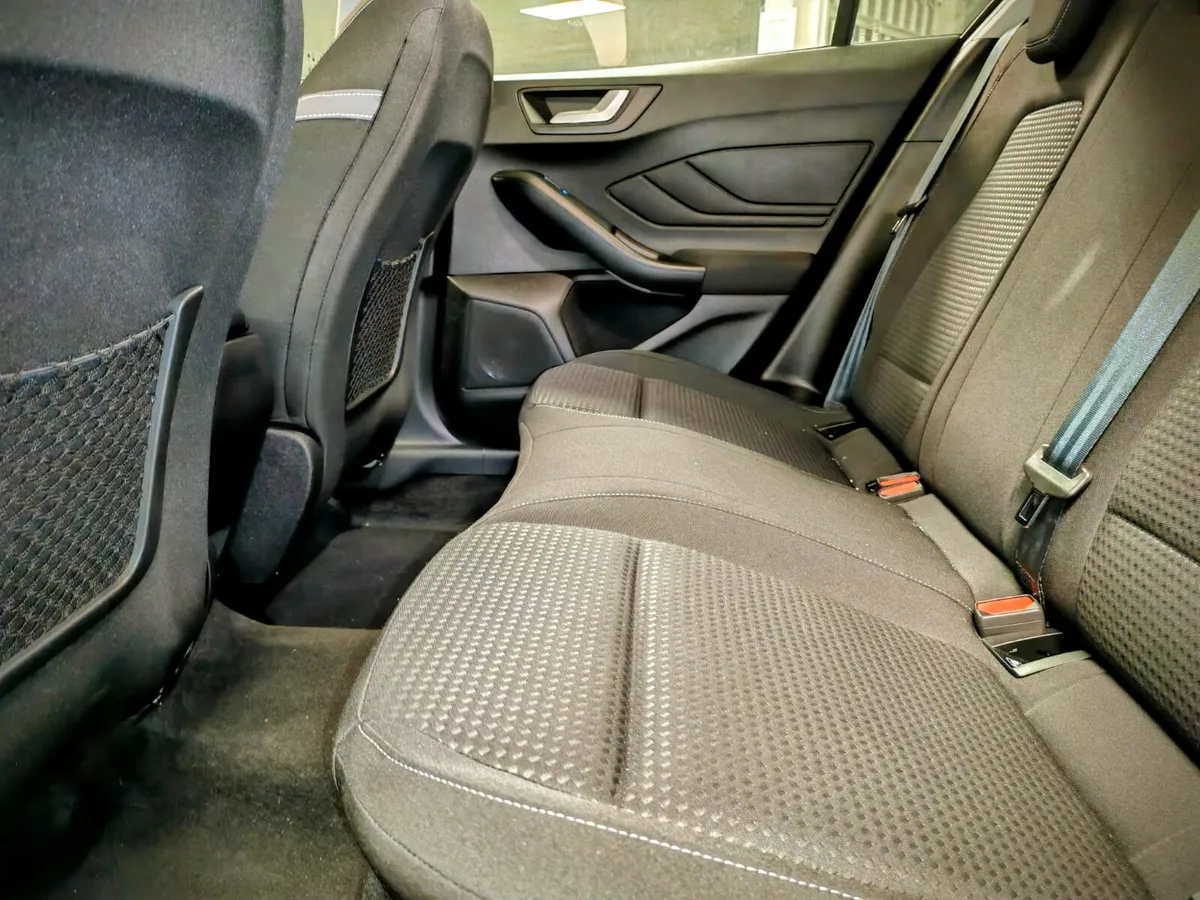 Ford Focus Auto **Minimum Trade-in Allowance - Image 4