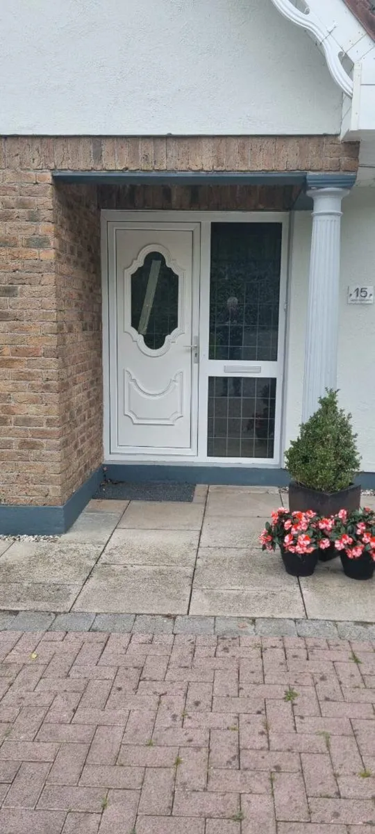 Front door - Image 1