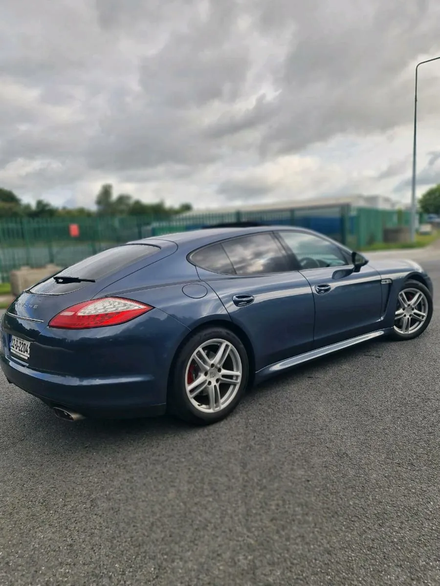 PORSCHE PANAMERA 3.0 V6 - Image 3