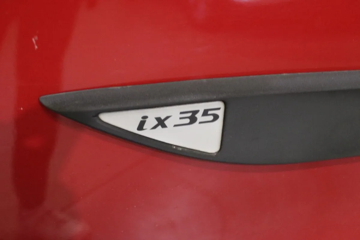 Hyundai ix35 1.7 5DR Diesel - Image 4