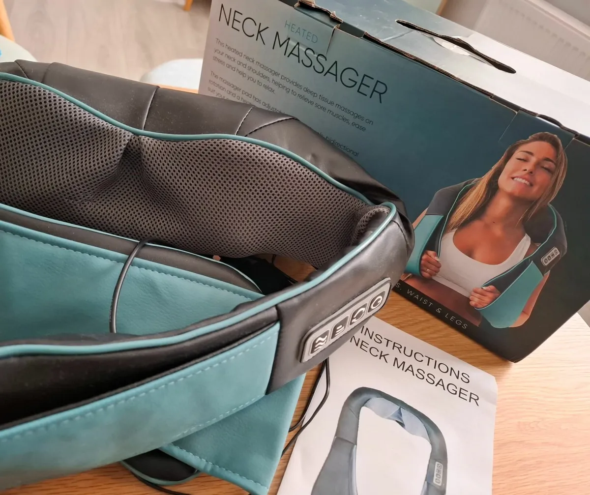 Neck massager - Image 1