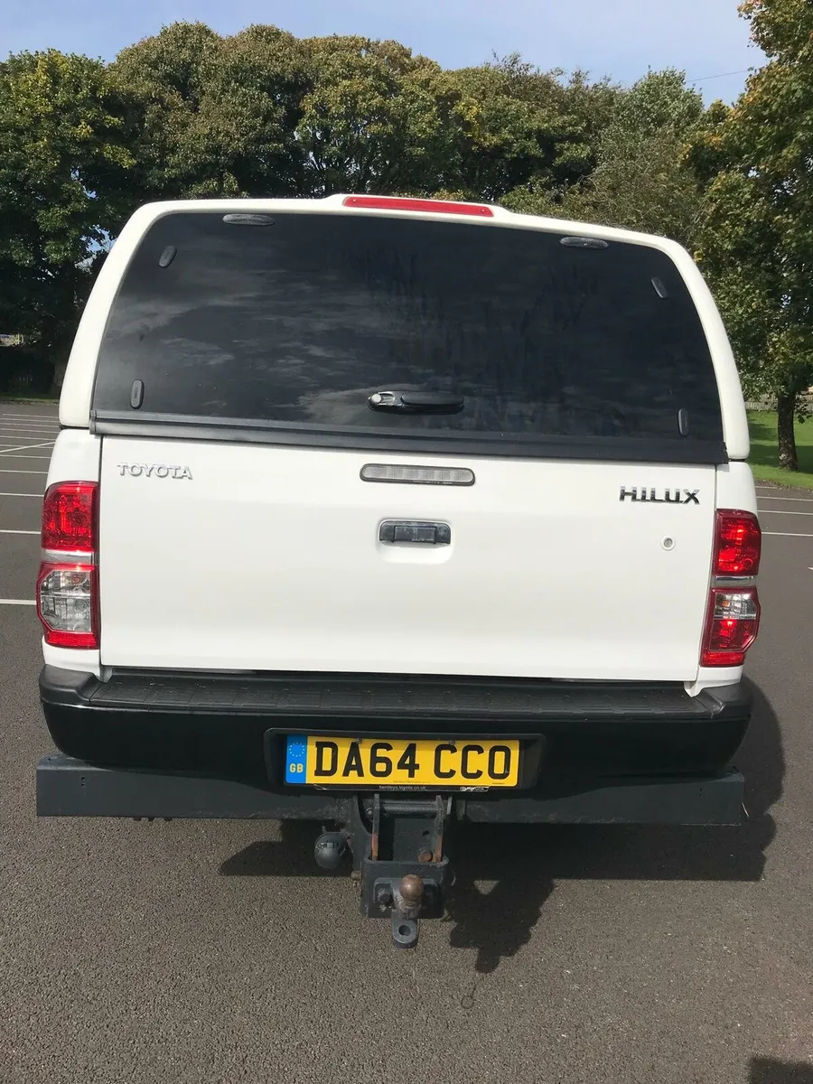 2014 Toyota hilux - Image 4