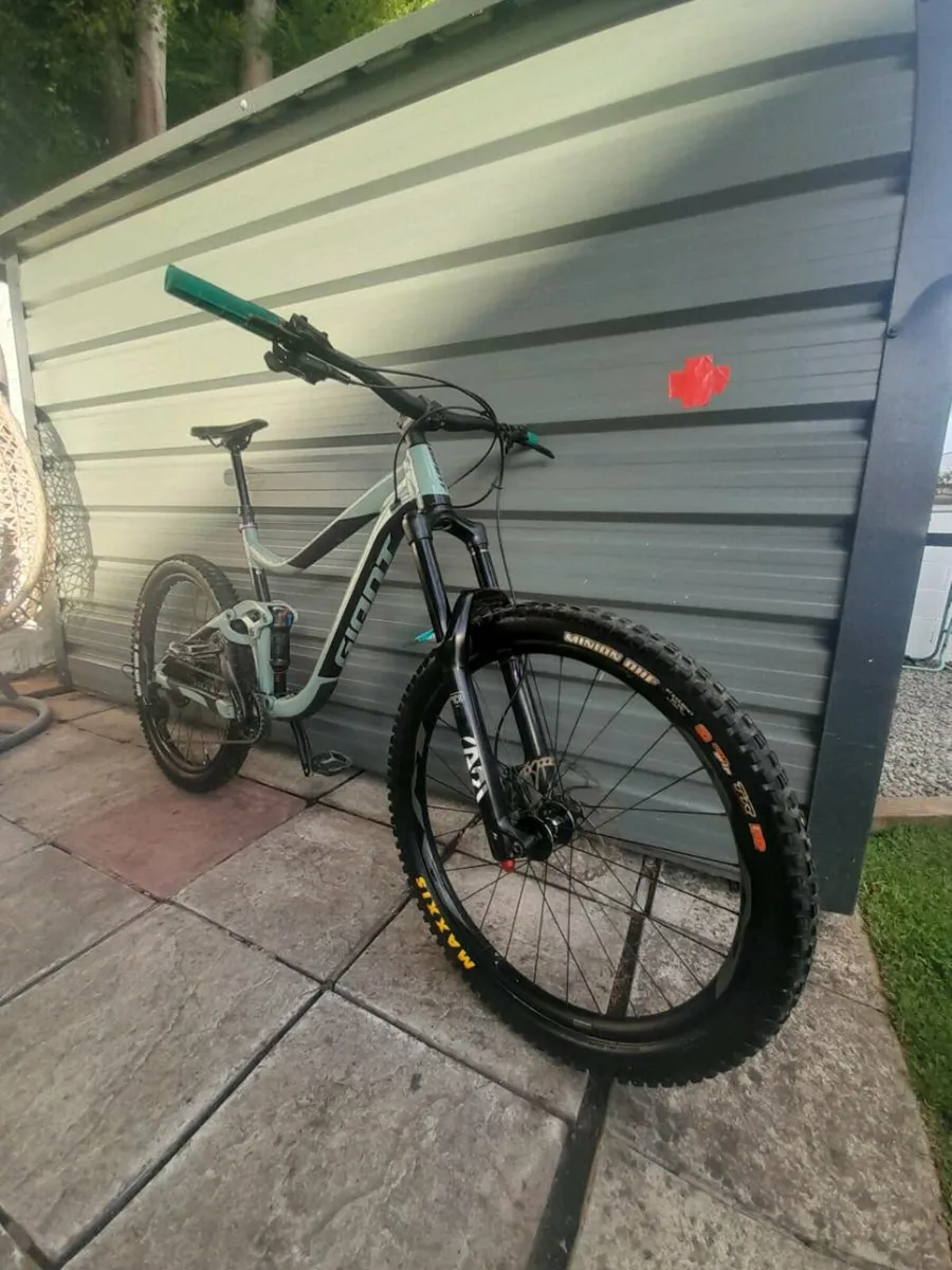 GIANT Reign 2 27.5/Fully serviced - Image 1