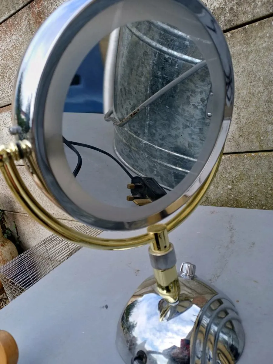 Revlon Makeup Lightup Mirror - Image 2
