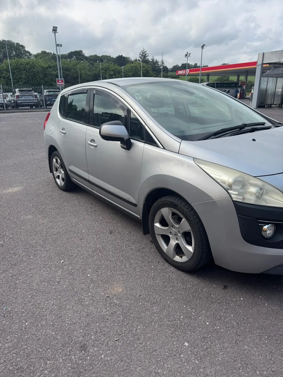 2011 Peugeot 3008 Diesel 1.6 - Image 1