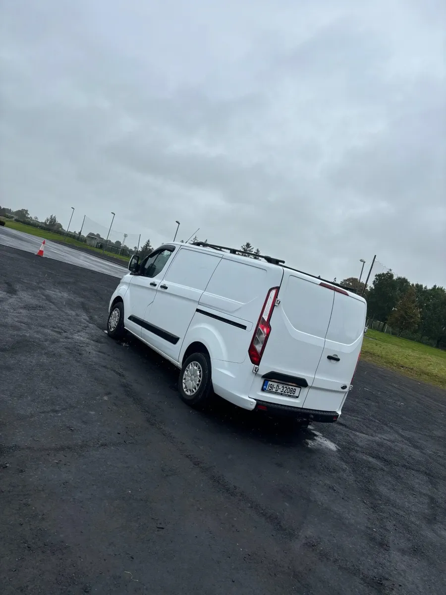 Ford Transit custom 2019 - Image 1