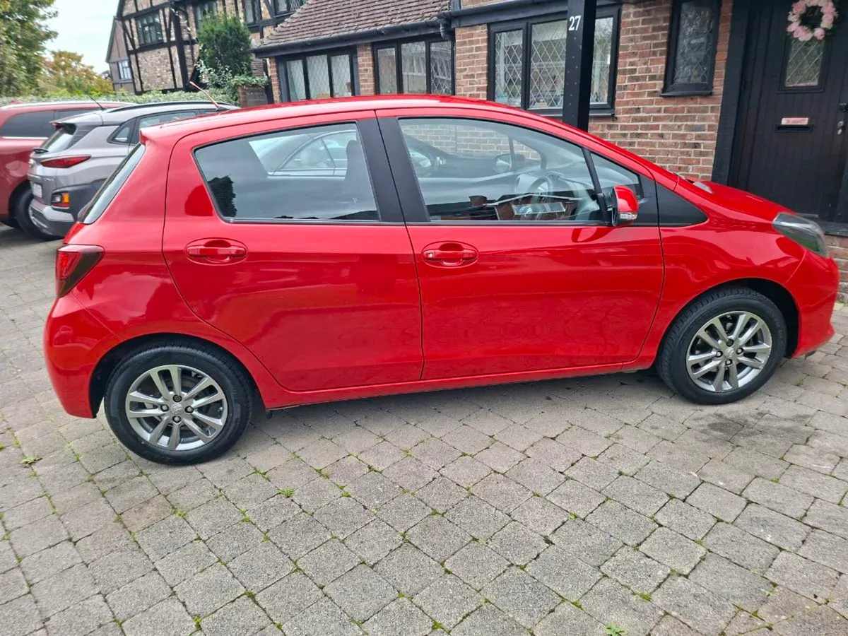 TOYOTA YARIS 1.0 PETROL 2015 ONLY 98000 MLS SUPERB - Image 2