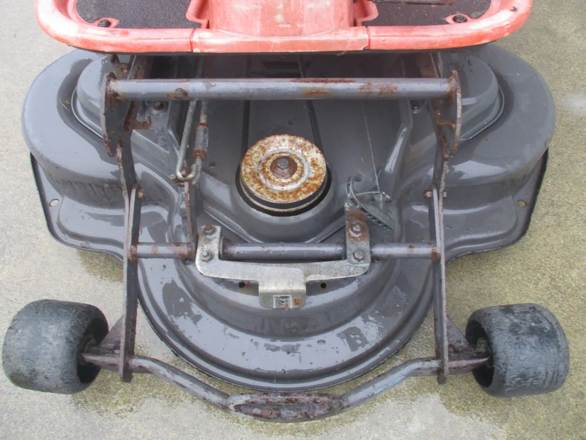 Husqvarna Rider  Mower R 16C - Image 3