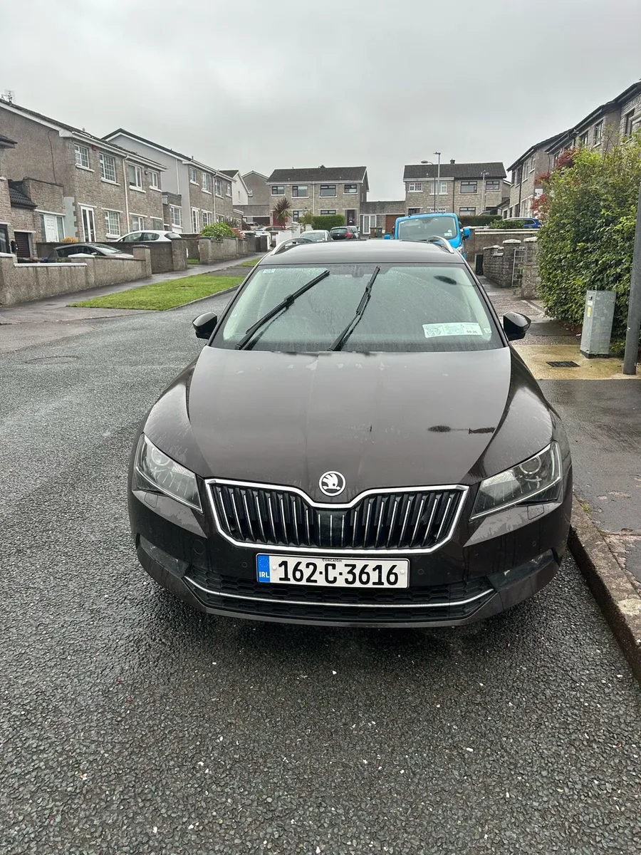 2016 Skoda Superb executive high spec - Image 1