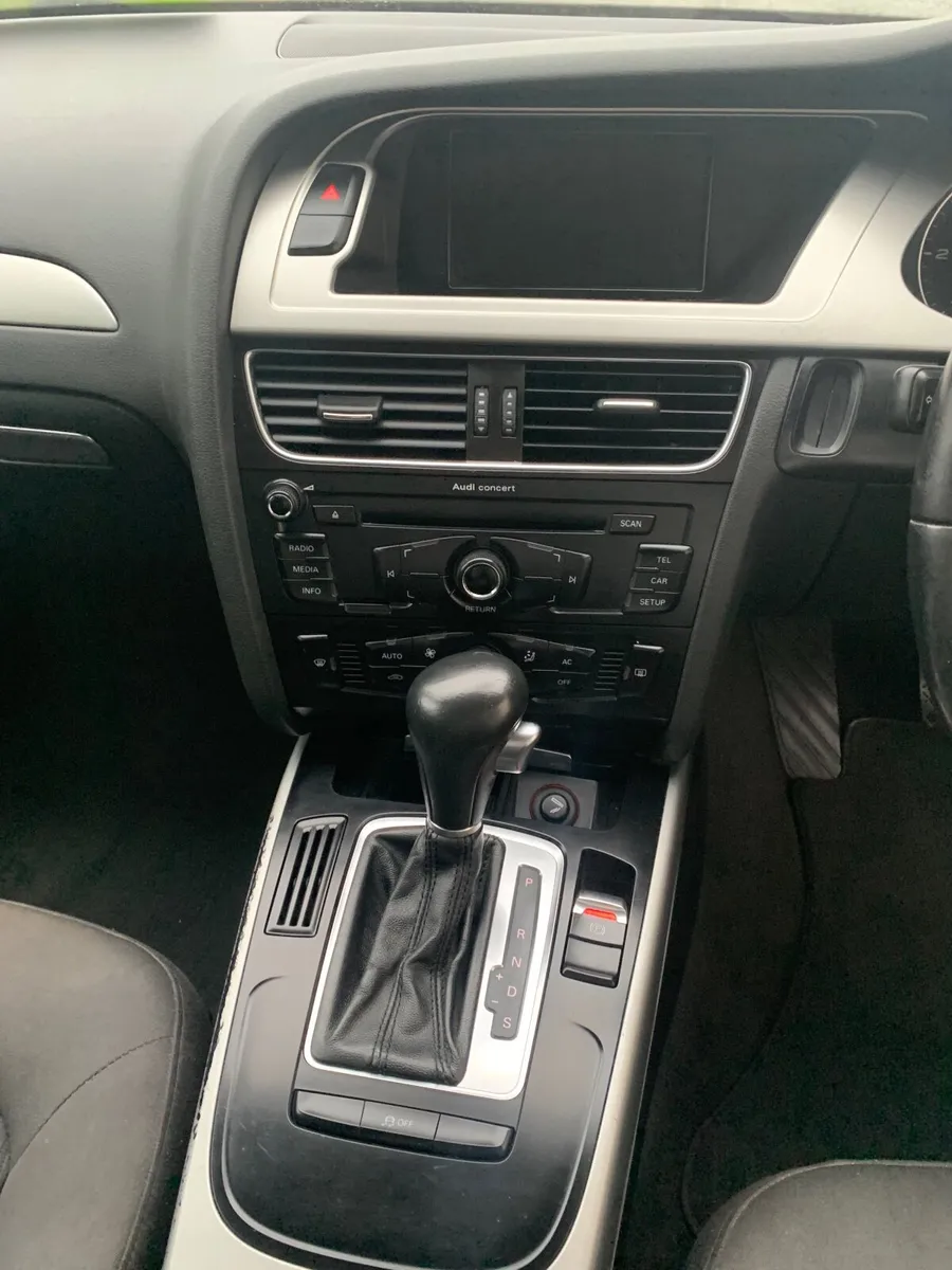 Audi A4 2011 - Image 4