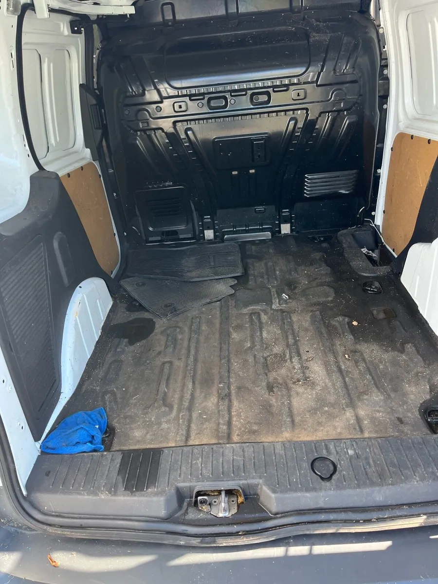 Ford transit connect trend - Image 4