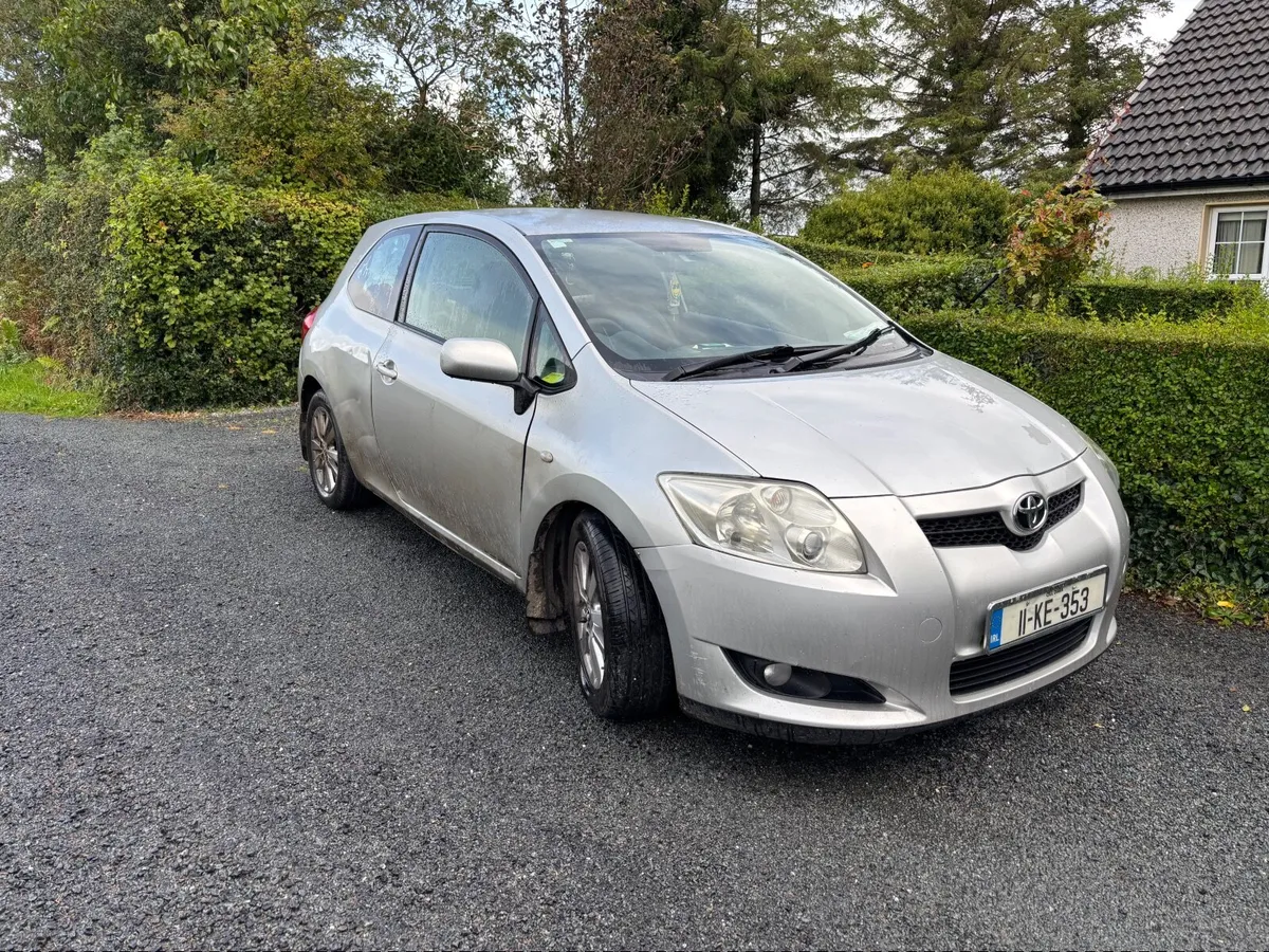 Toyota Auris 2011