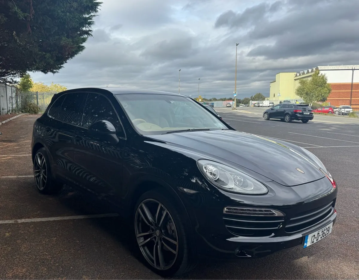 Porsche Cayenne - Image 3