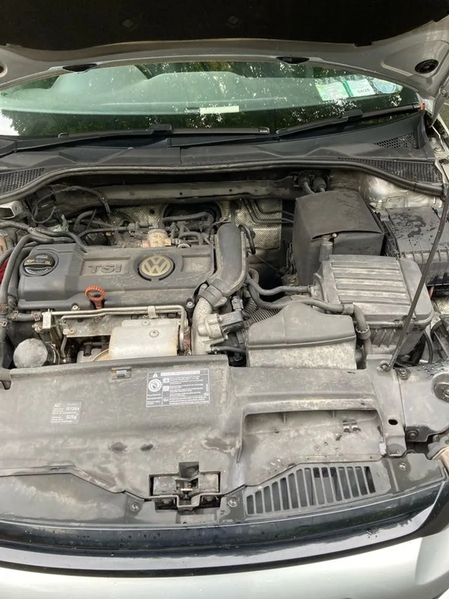 2009 Volkswagen Scirocco o872576522 - Image 2