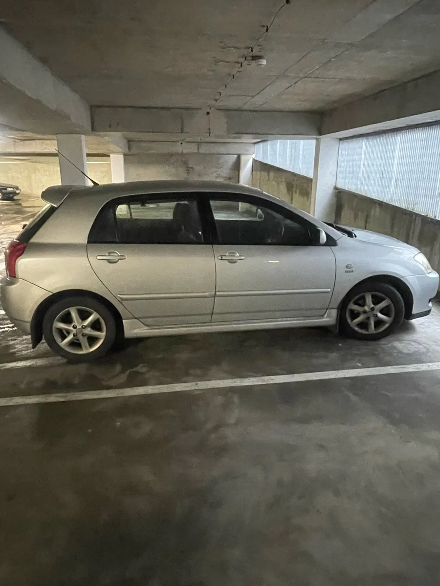 Toyota Corolla - Image 2