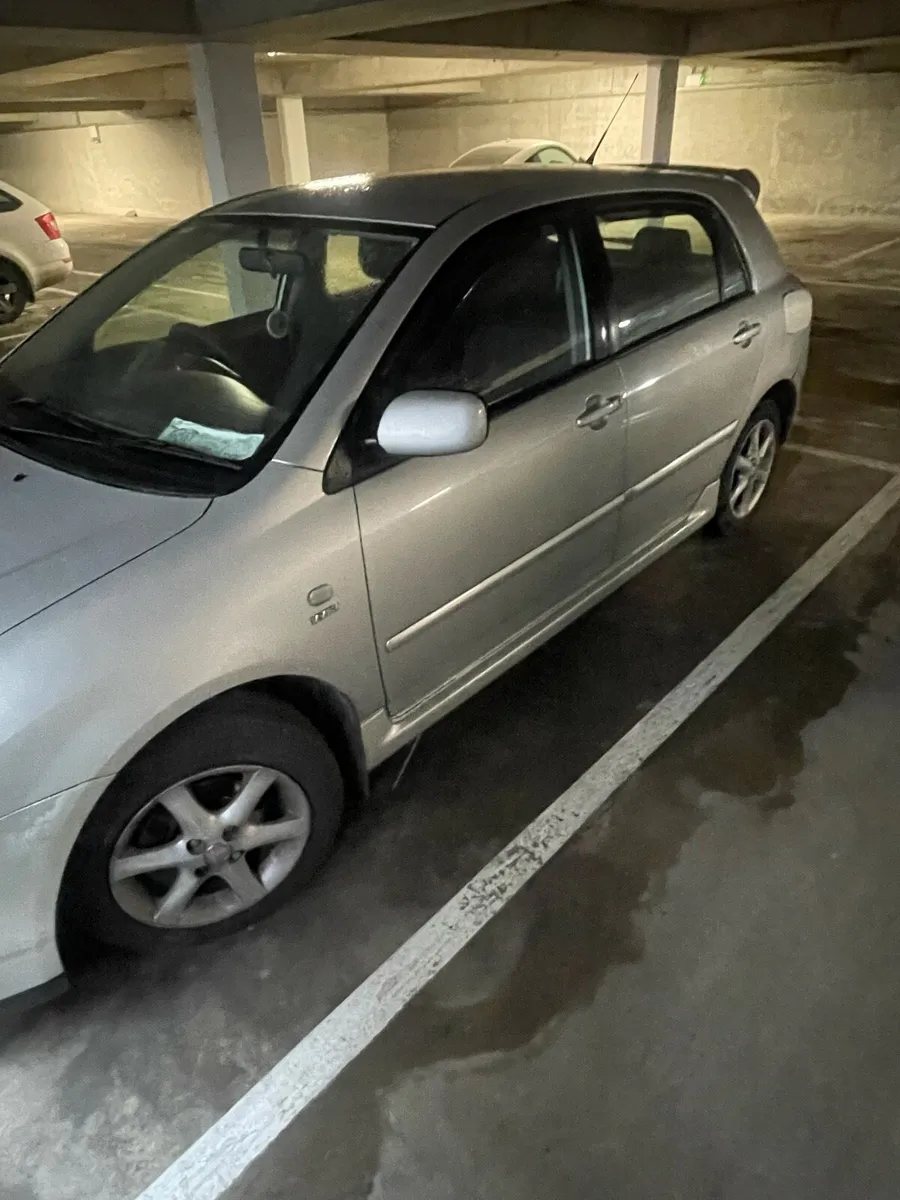 Toyota Corolla - Image 4