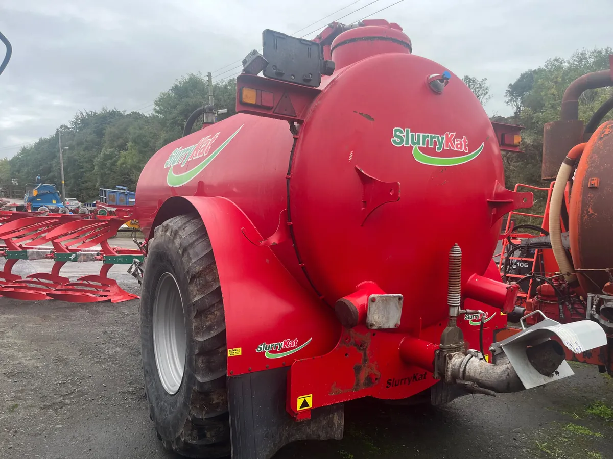 Used 2500 Gal Slurrykat Tanker - Image 2