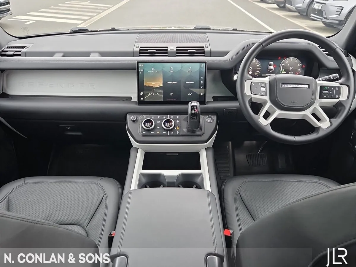 Land Rover Defender 110 Phev X-dynamic HSE  main - Image 4
