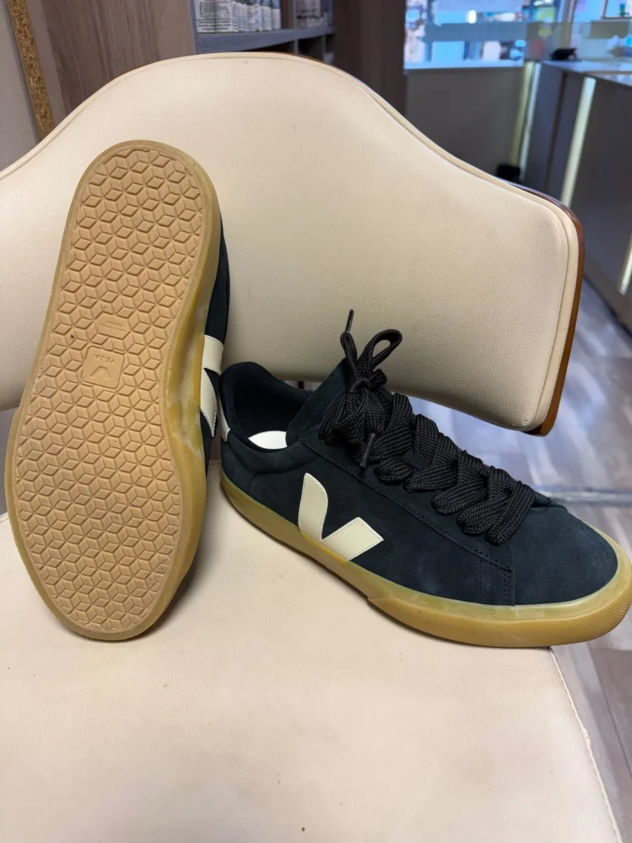 Veja Shoes - Image 1