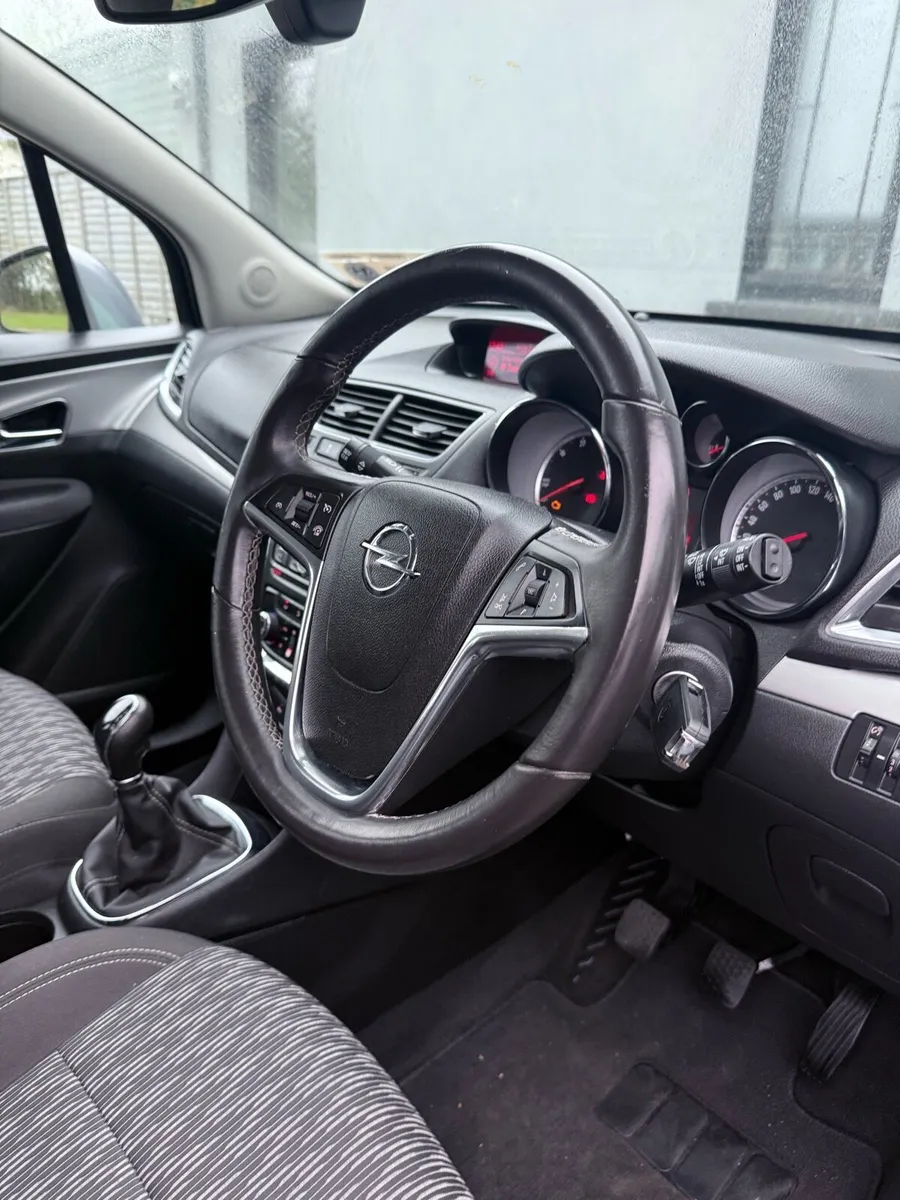 Opel Mokka very low mileage - Image 3