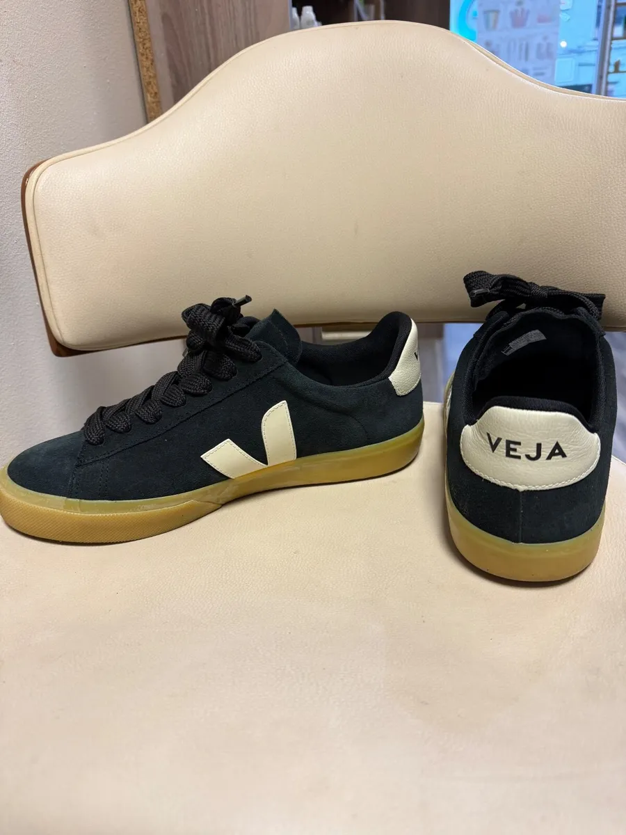 Veja Shoes - Image 4