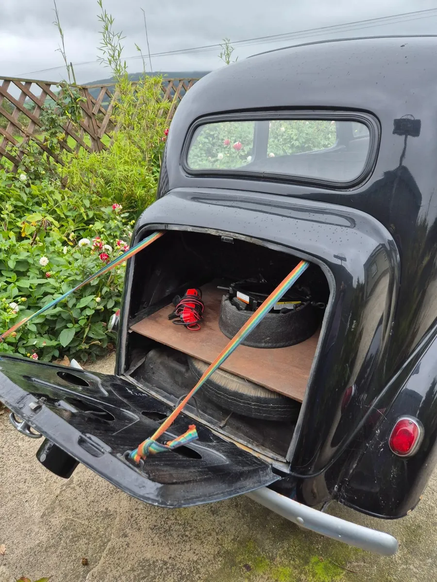 Ford Anglia 1946 - Image 4