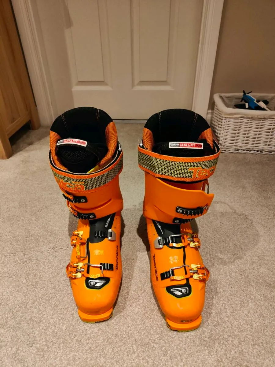 Ski boots. Tecnica Cochise - Image 1