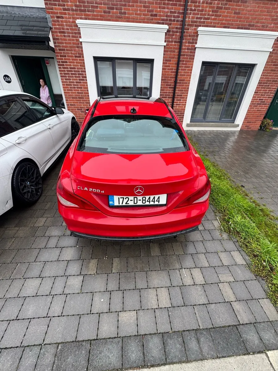 Mercedes CLA 200D - Image 2