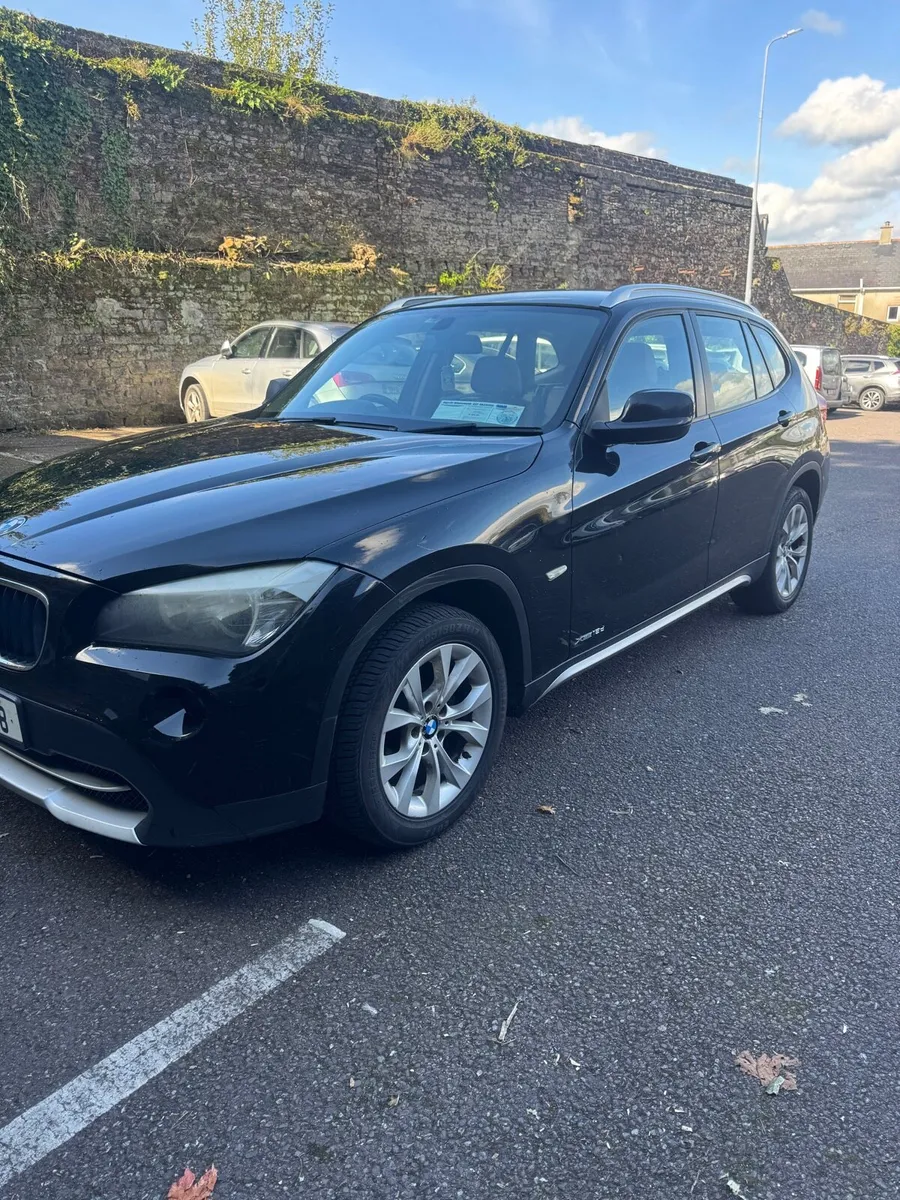 2012 Bmw X1 X-DRIVE 6 SPEED MANUAL - Image 2