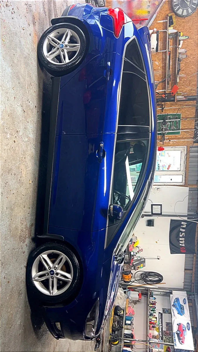 Ford focus - Image 2