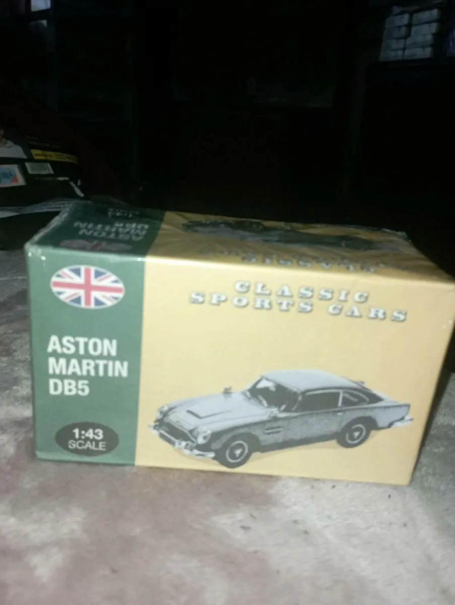 VINTAGE 1963 -1965 CLASSIC ASTON MARTIN DB5 - Image 2