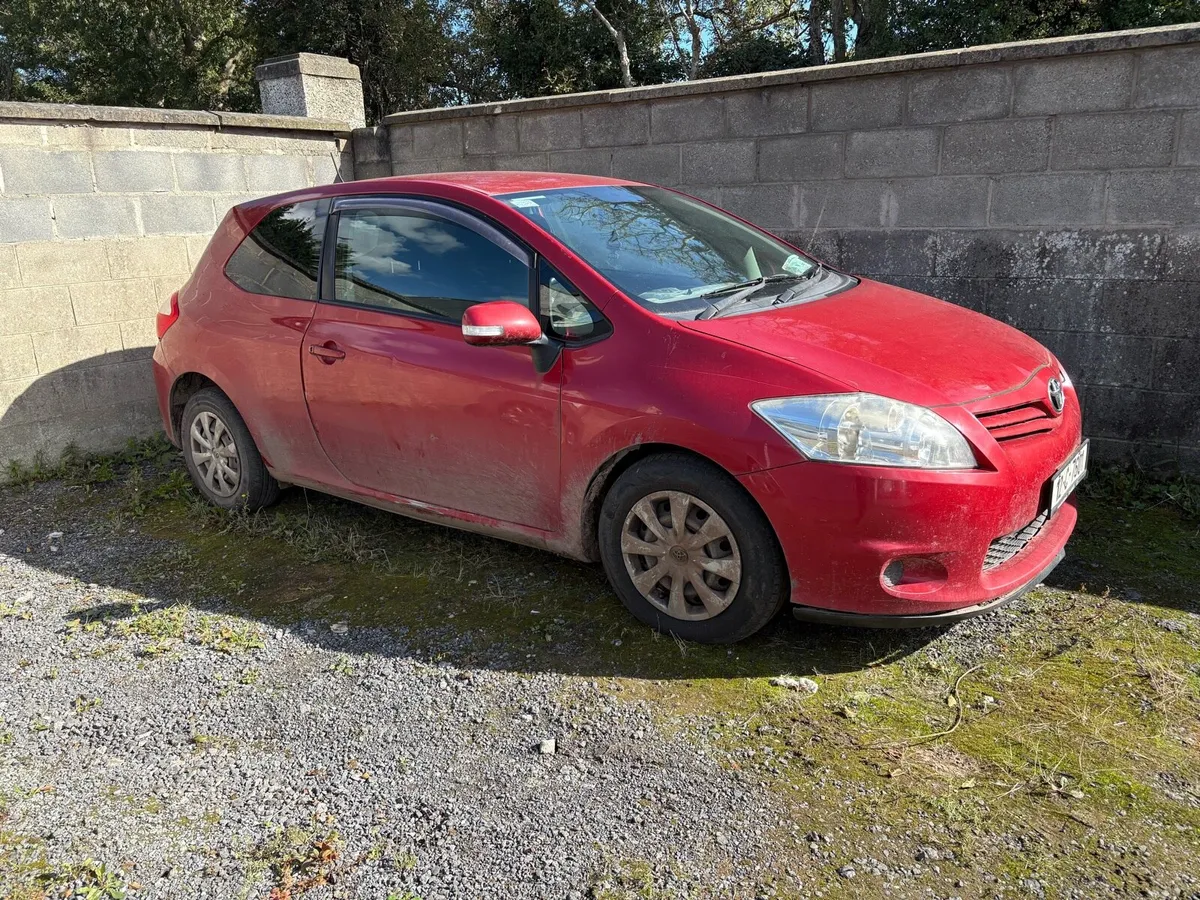 Toyota auris - Image 1