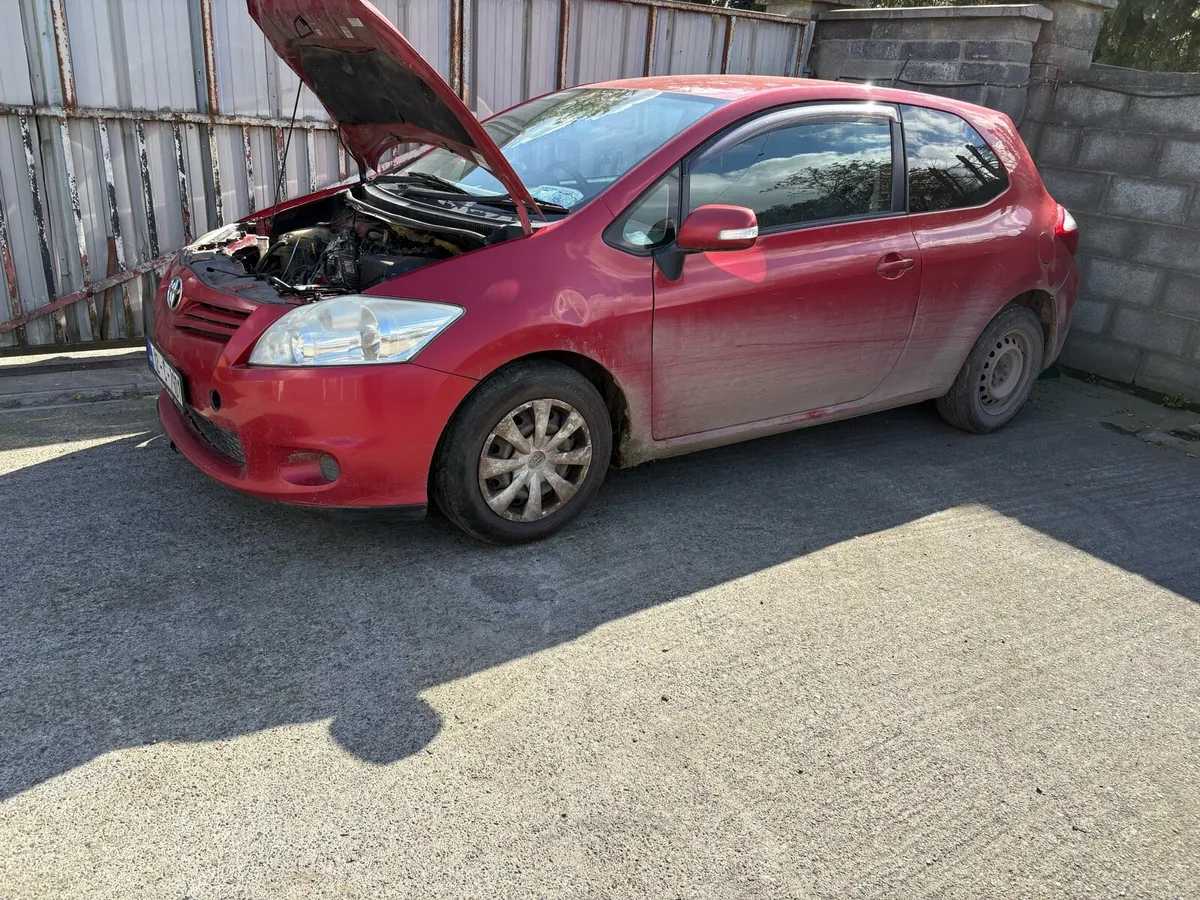 Toyota auris - Image 2