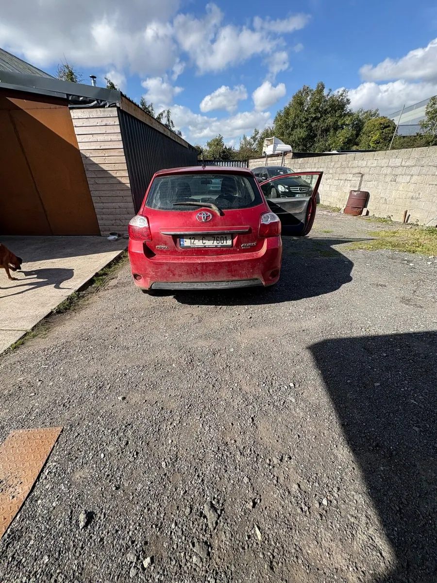 Toyota auris - Image 4