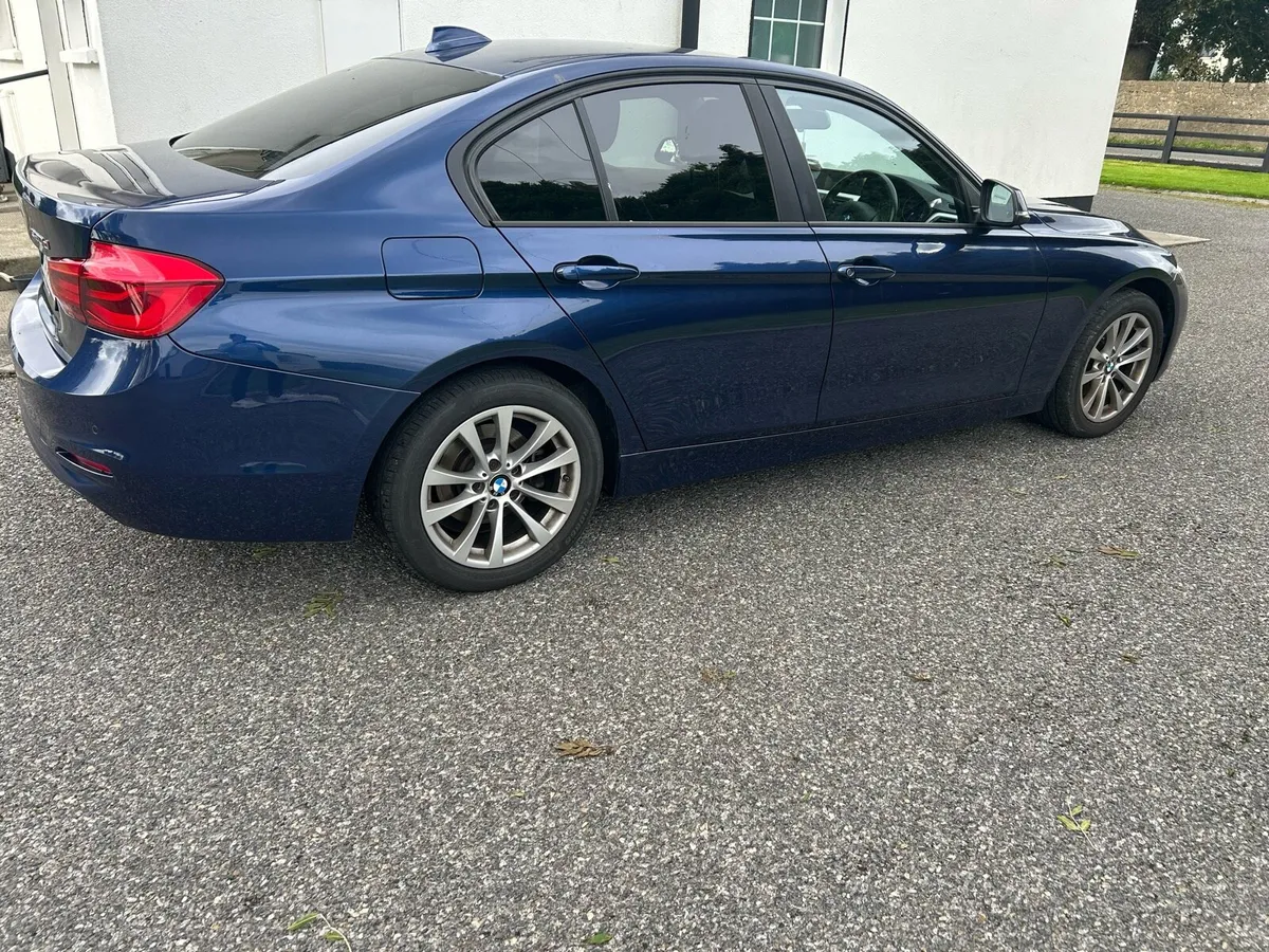 BMW 320 F30 D SE 4DR Blue - Image 2