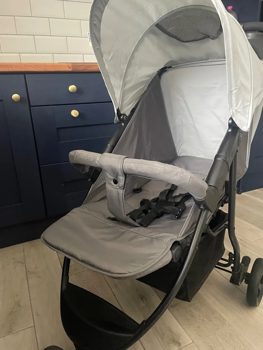 Pushchair - Image 3