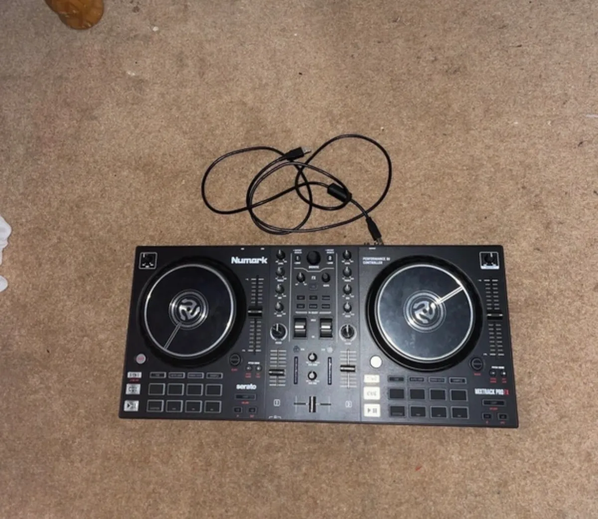 Numark mixtrack fx - Image 1