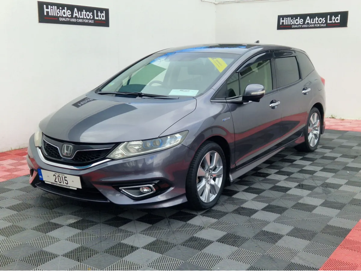 Honda Jade 1.5 HYBRID - AUTOMATIC 6 SEATER - Image 3